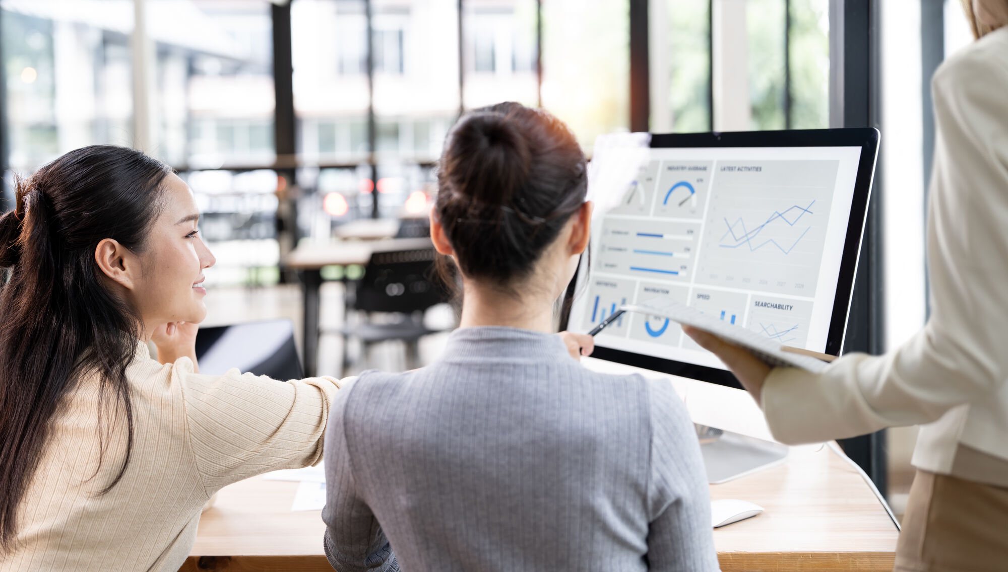 CrowdComms ROI Reports for Event Planners, AI in Events, Event Tech, Event Profs