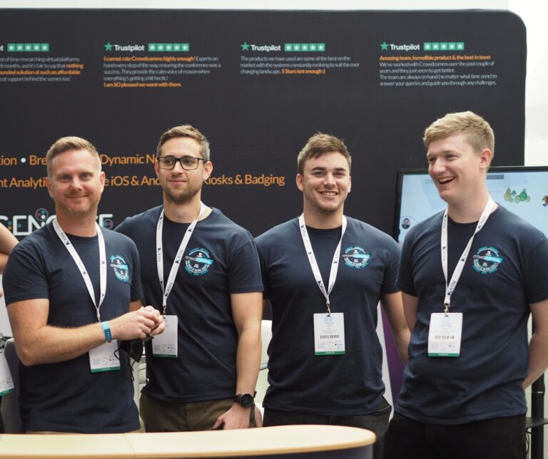 join the crowdcomms team