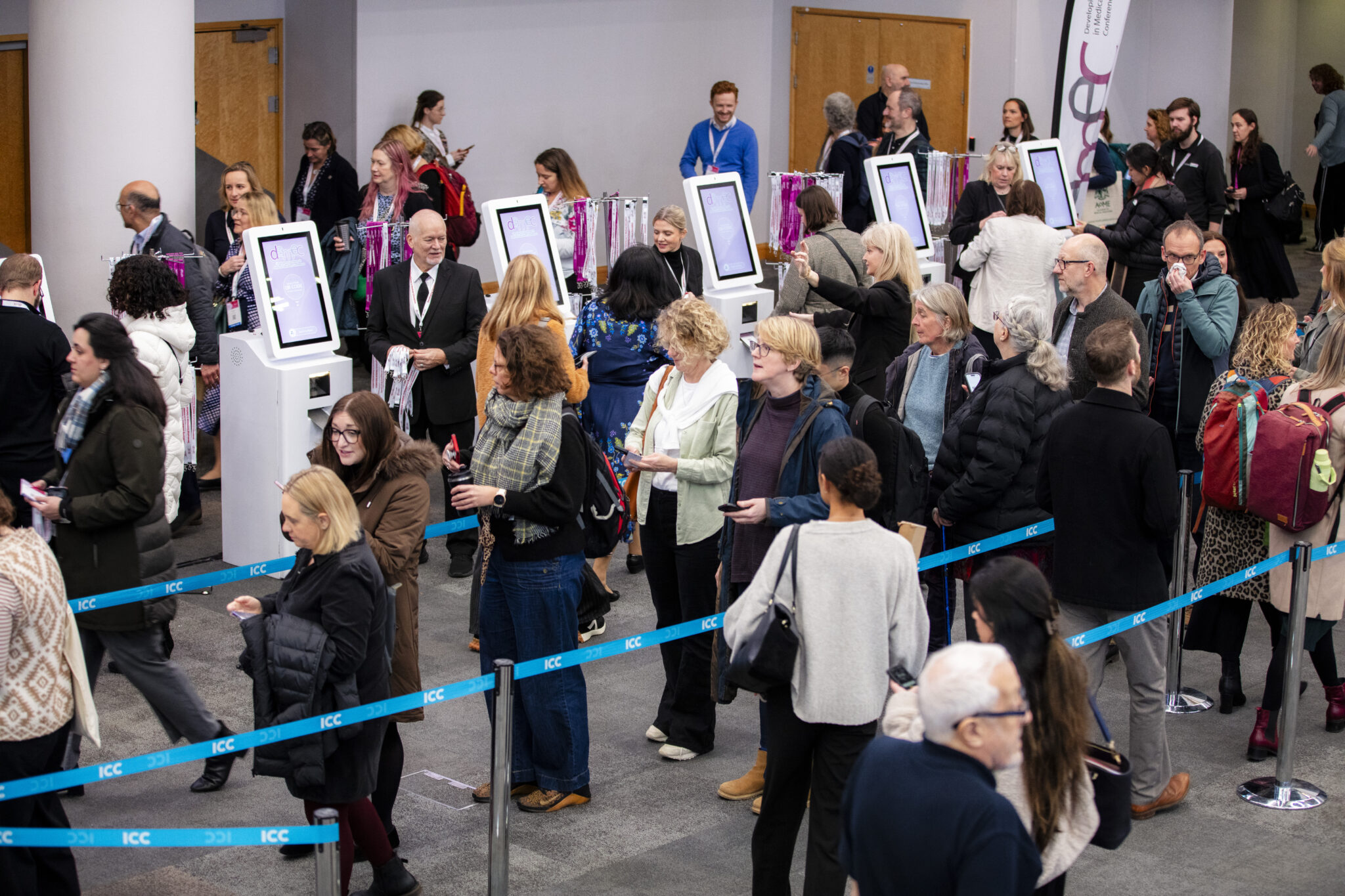 smooth delegate flow for conference badging