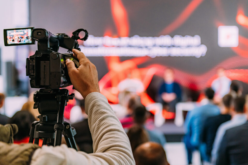 Hybrid Events, In Person events, Live Streaming, Hybrid Platform, Event Tech Solutions, Conferences